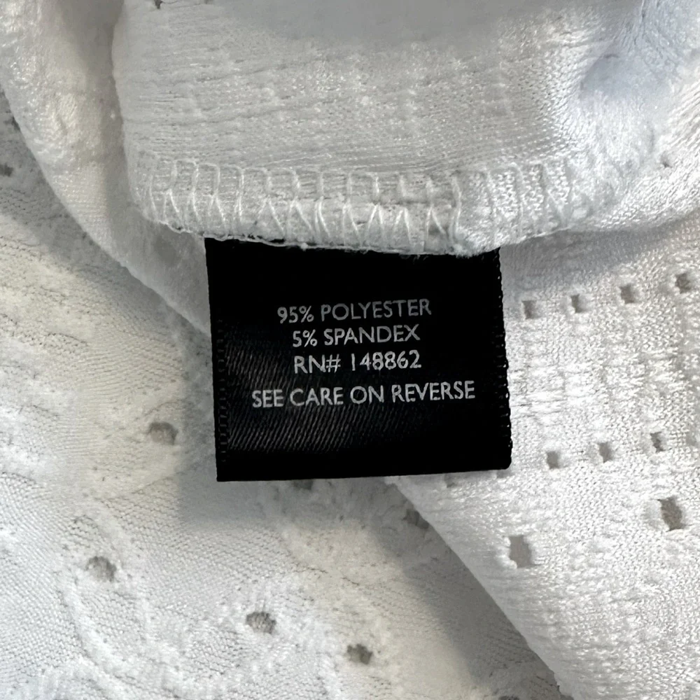 TORRID white stretch eyelet cap sleeve loose fit top size 00 (M/10) - Picture 5 of 5